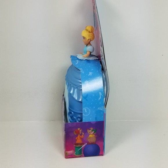 Fashion Surprise Princess Cinderella 10 pcs ages 4+ great as a cake toper - Picture 4 of 13